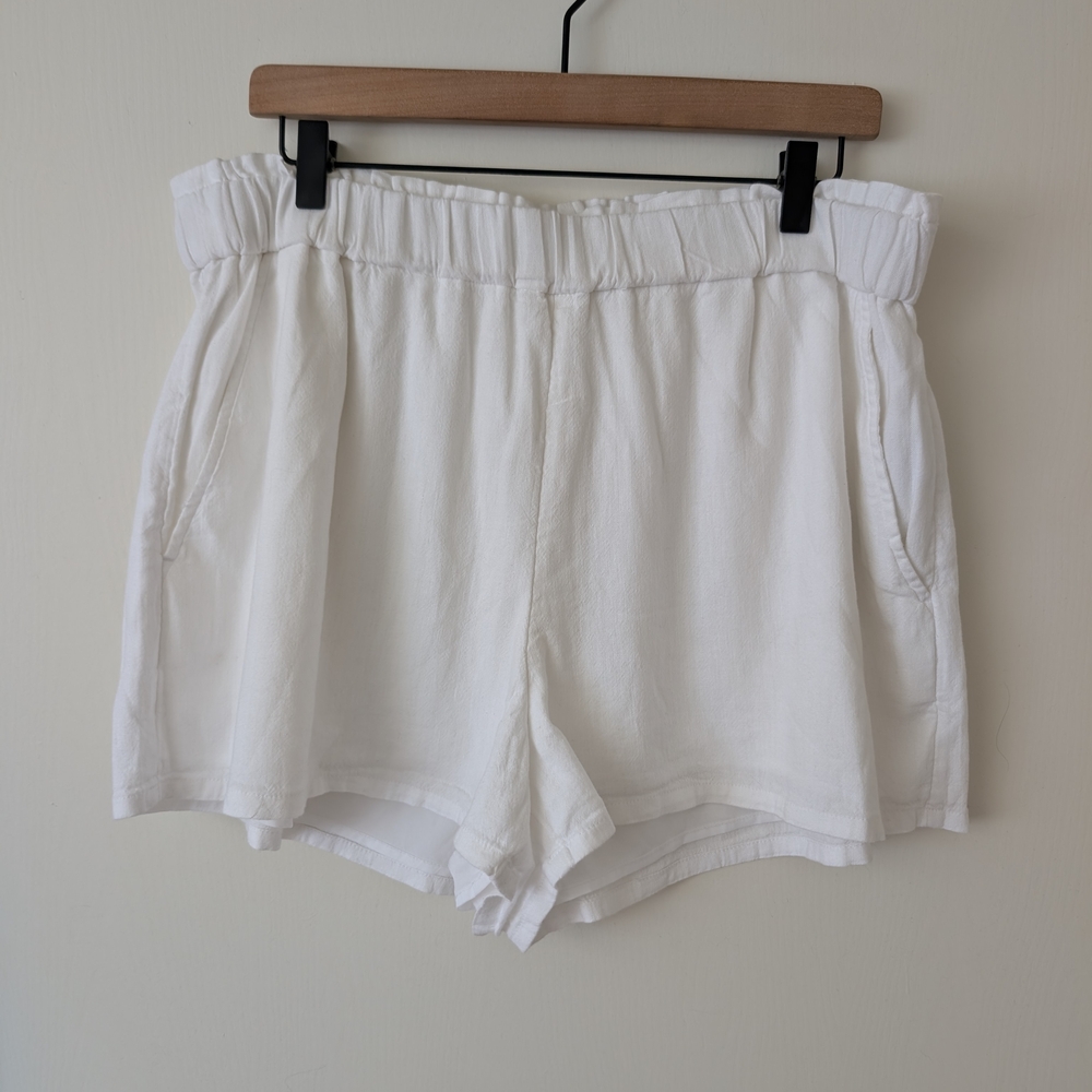 Hollister Womens XL Ultra High Rise White Pull On Shorts Loungewear Vacation